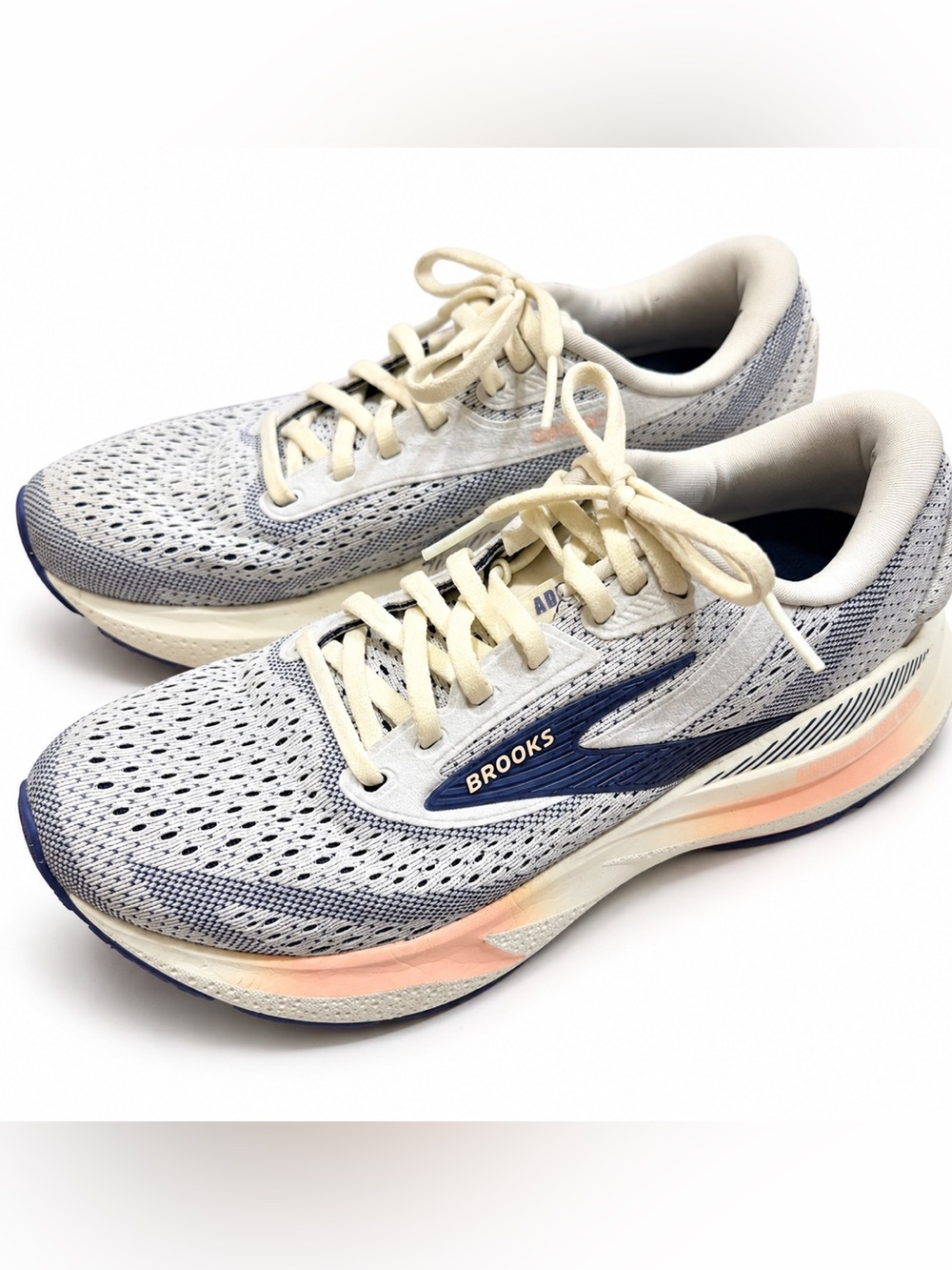 Brooks Adrenaline GTS 24 Women’s Size 8 Grey Blue Ribbon Peach Running Shoes